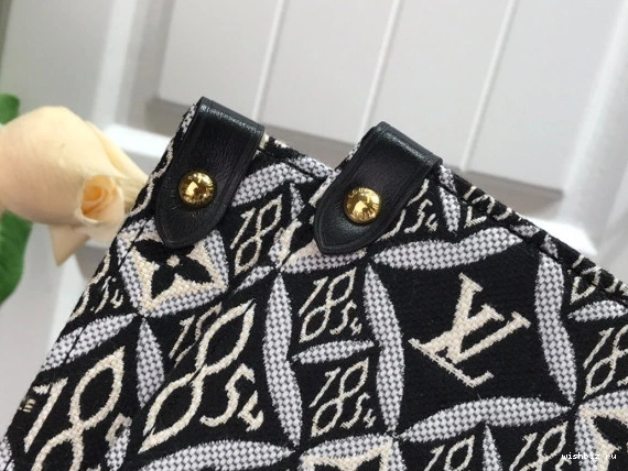 WIS GM VUITTON LOUIS ONTHEGO SINCE 1854 1022